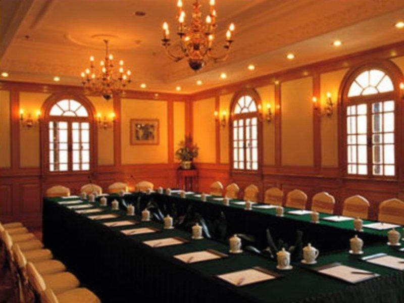 Jin Jiang Pacific Hotel Shanghai Bagian luar foto
