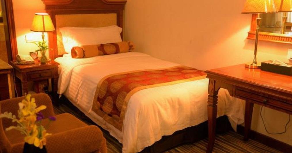 Jin Jiang Pacific Hotel Shanghai Bagian luar foto