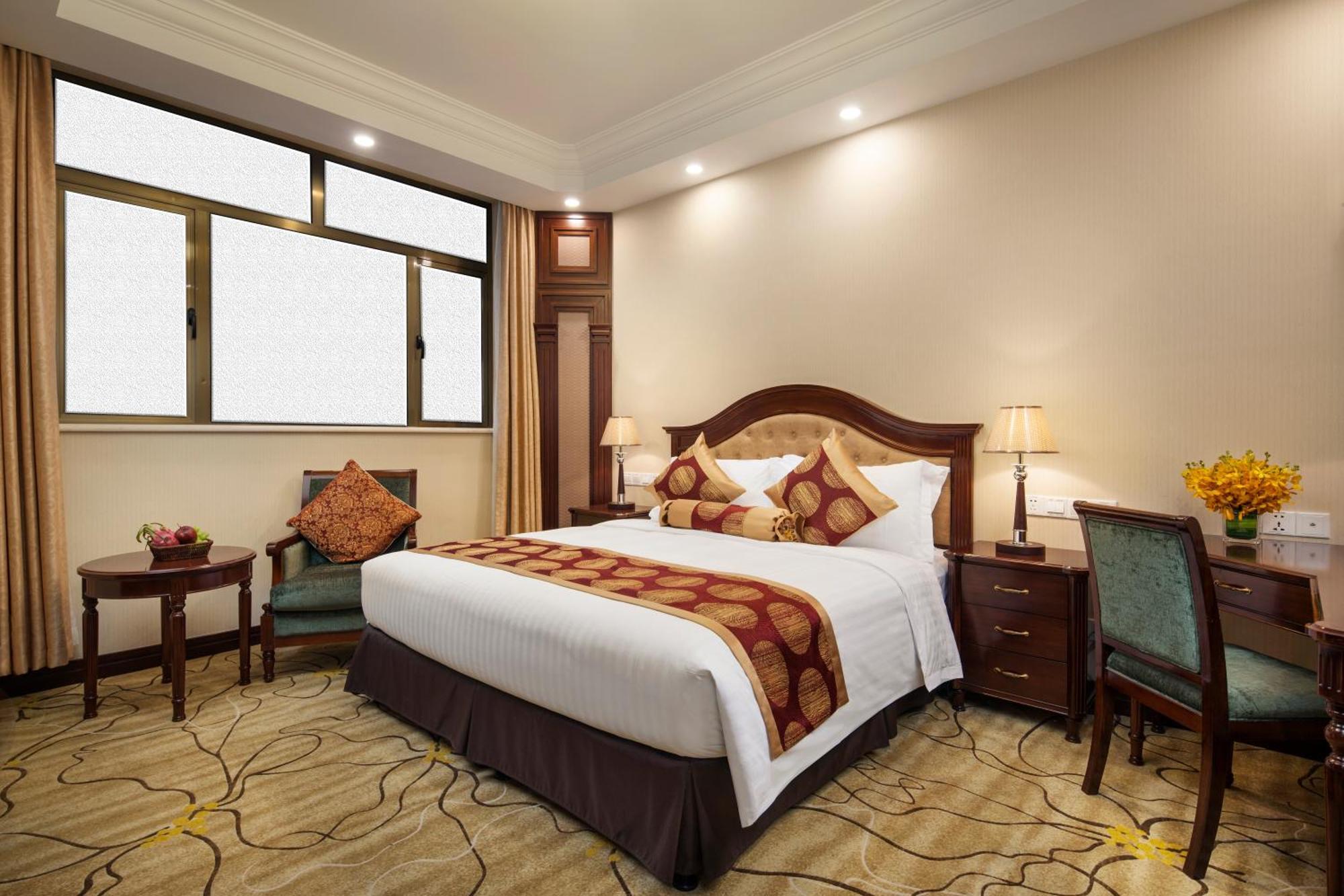 Jin Jiang Pacific Hotel Shanghai Bagian luar foto