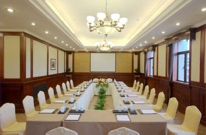 Jin Jiang Pacific Hotel Shanghai Bagian luar foto