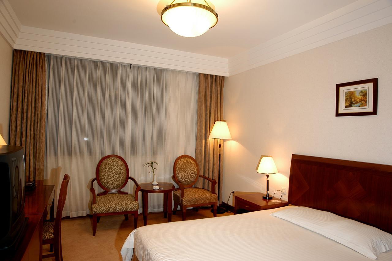 Jin Jiang Pacific Hotel Shanghai Ruang foto